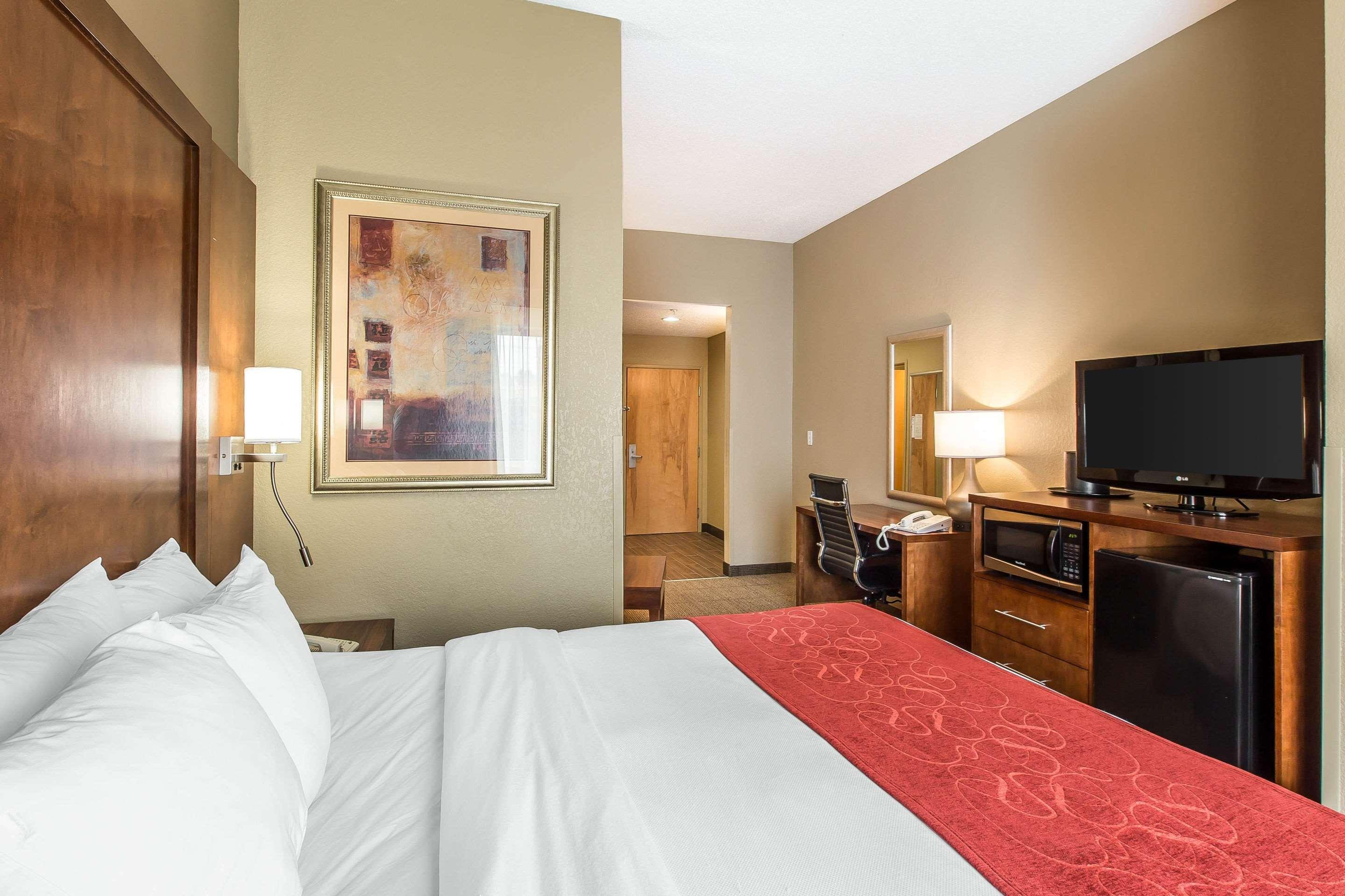 Comfort Suites Oxford I-20 Exit 188 Екстериор снимка