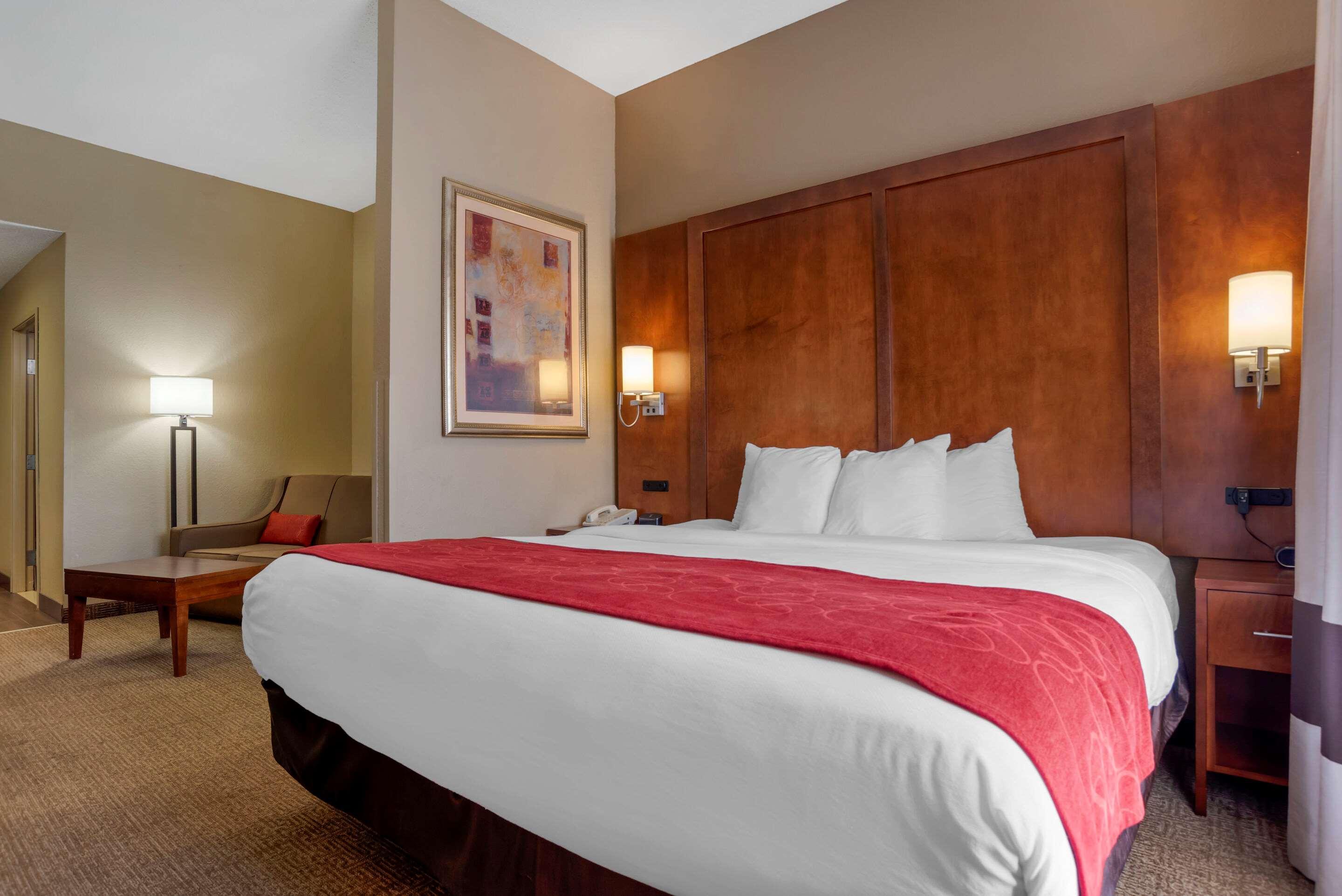 Comfort Suites Oxford I-20 Exit 188 Екстериор снимка