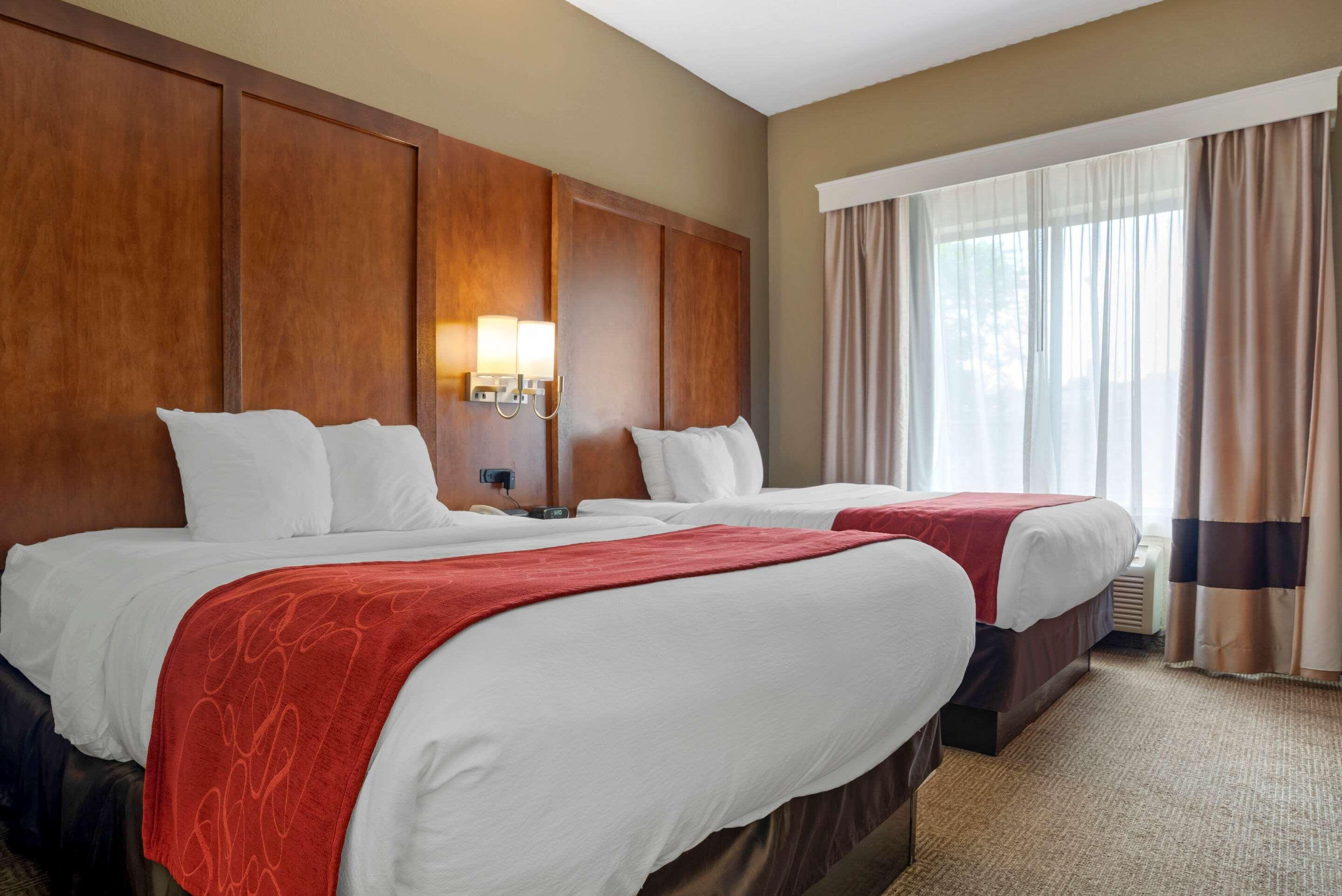 Comfort Suites Oxford I-20 Exit 188 Екстериор снимка