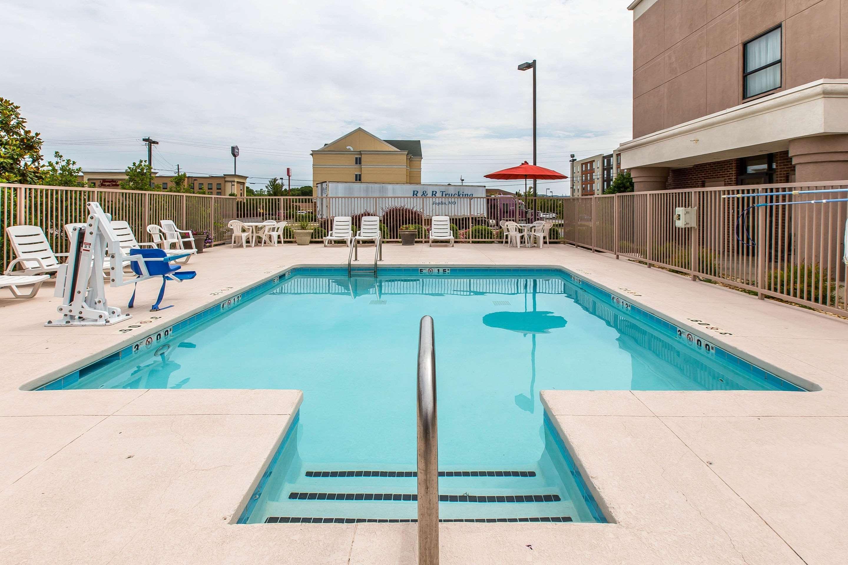 Comfort Suites Oxford I-20 Exit 188 Екстериор снимка