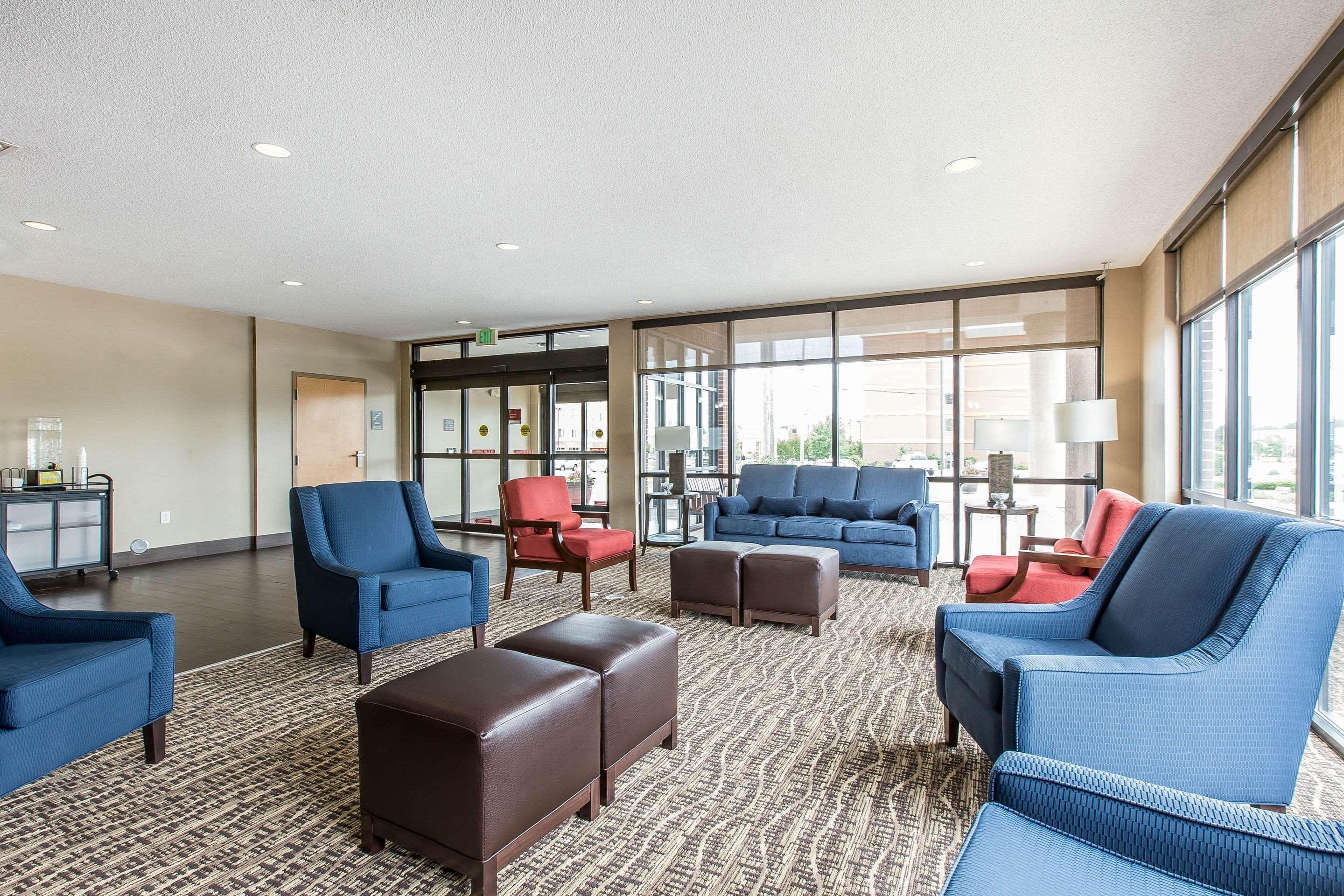 Comfort Suites Oxford I-20 Exit 188 Екстериор снимка