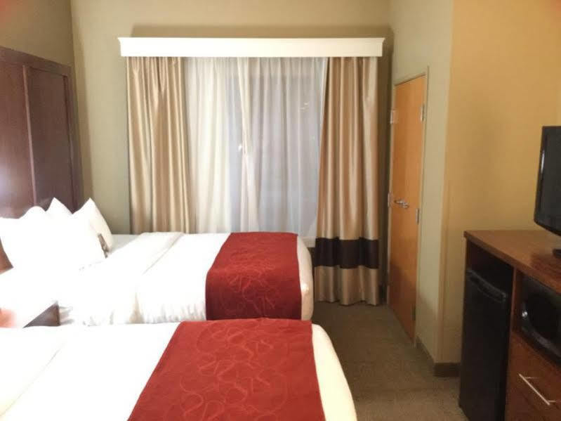 Comfort Suites Oxford I-20 Exit 188 Екстериор снимка