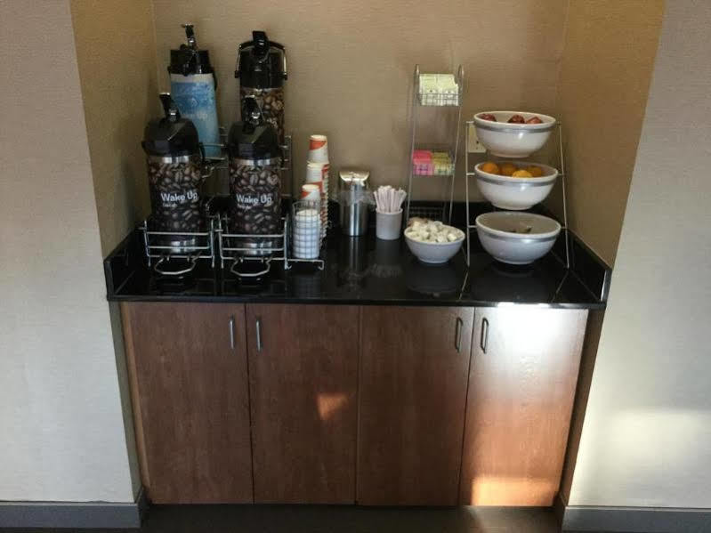 Comfort Suites Oxford I-20 Exit 188 Екстериор снимка